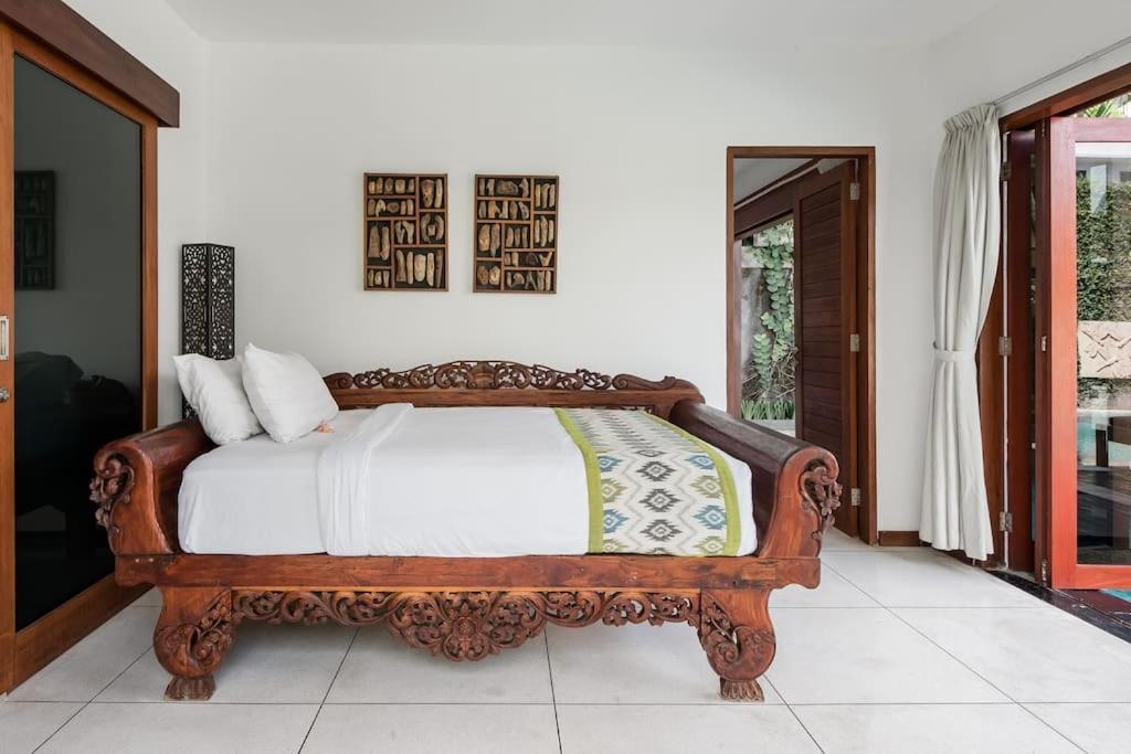 Villa Annecy Seminyak  Exterior photo