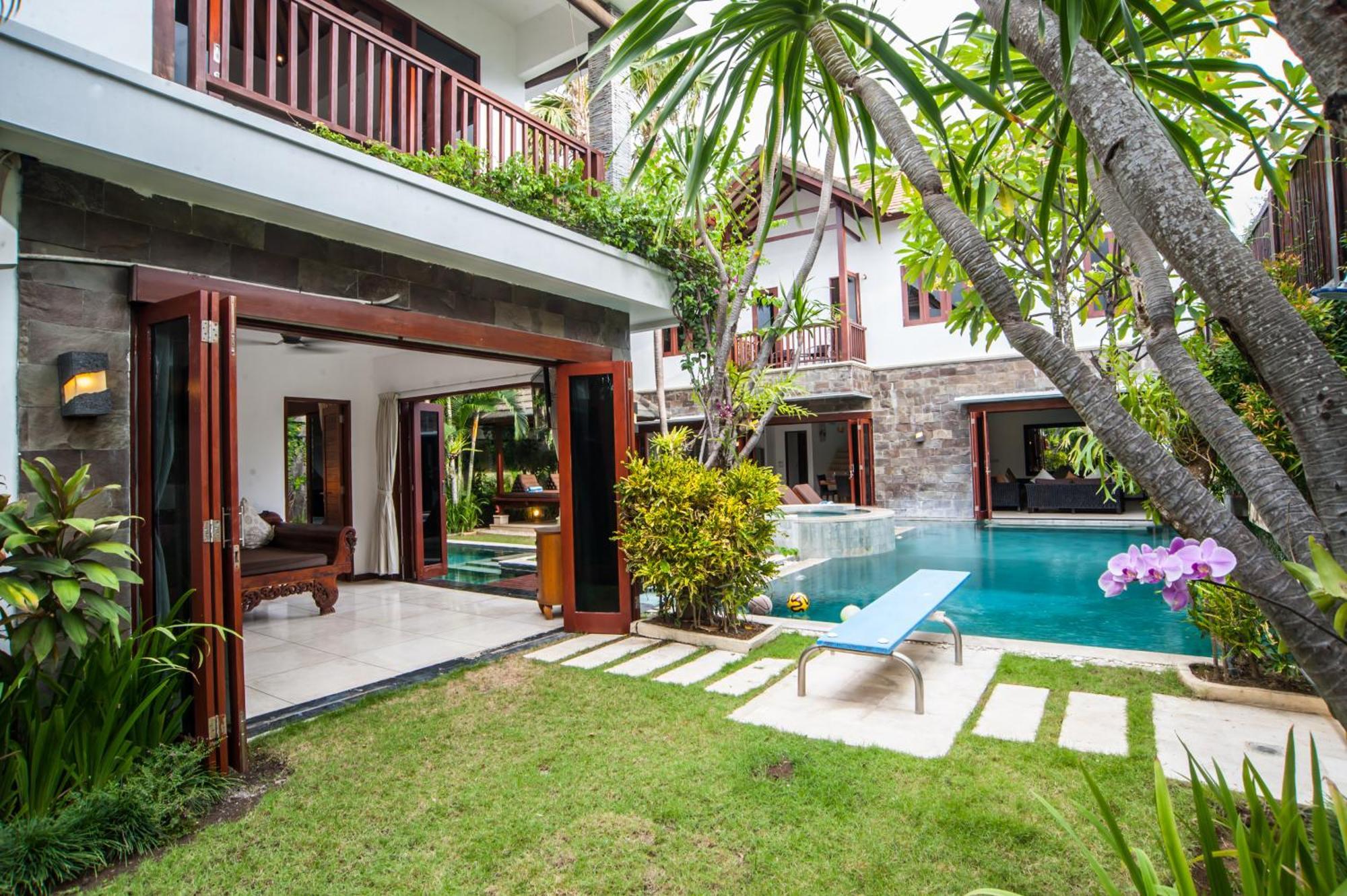 Villa Annecy Seminyak  Exterior photo